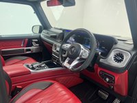 USED 2022 72 MERCEDES-BENZ G-CLASS 4.0 G63 V8 BiTurbo AMG Carbon Edition SUV 5dr Petrol SpdS+9GT 4MATIC Euro 6 (s/s) (585 ps) Full Mercedes Benz Service History, 2 Keys, Brabus Alloy Wheels, Carbon Fiber Trim, Rear Entertainment, Duel Tone Red/ Black Leather Seats, Finance & Extended Warranty Available
