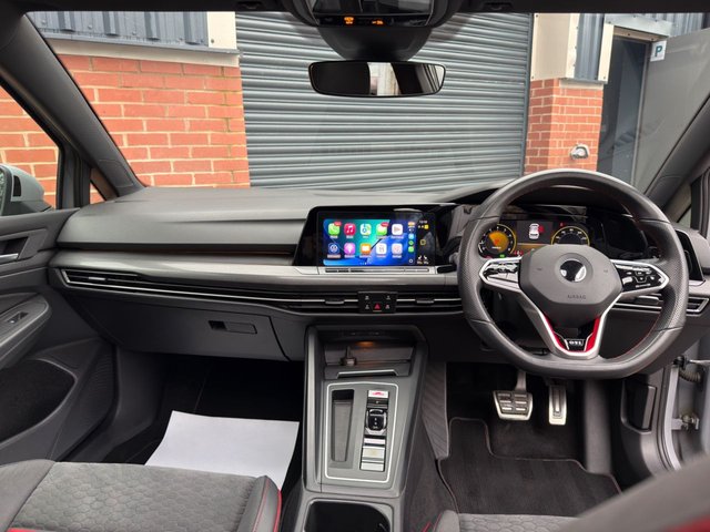 View our VOLKSWAGEN GOLF