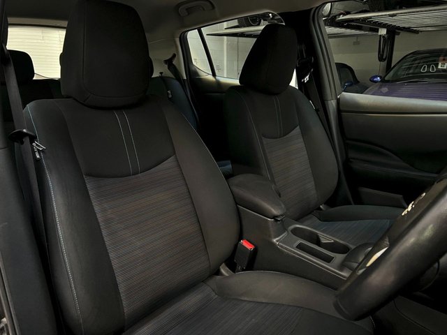View our NISSAN LEAF