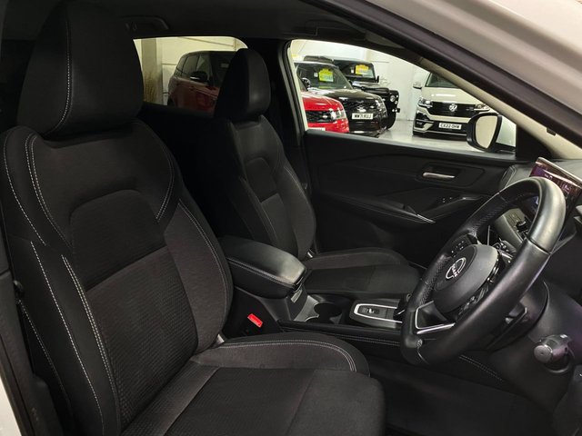 View our NISSAN QASHQAI