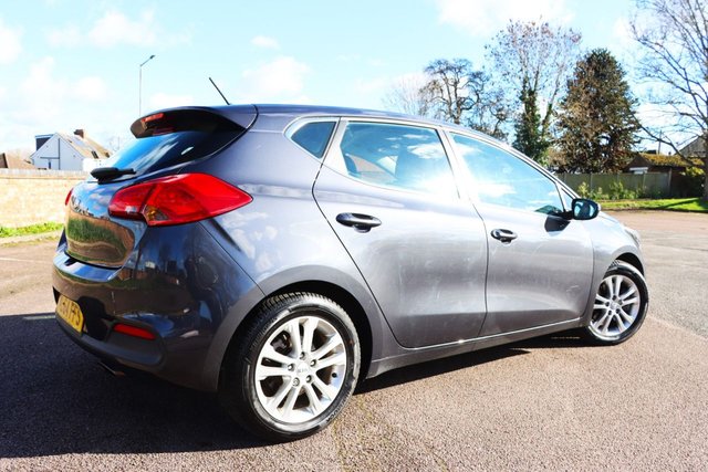 2014 KIA CEED - Photo 8