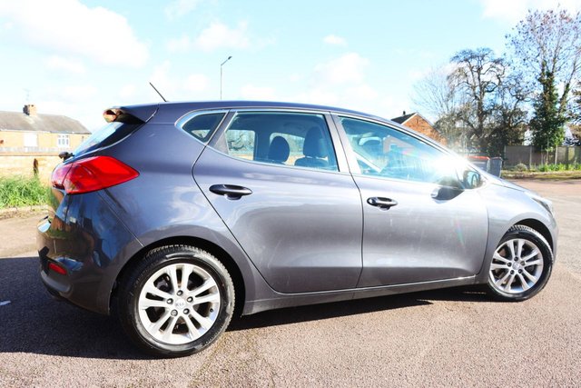 2014 KIA CEED - Photo 9