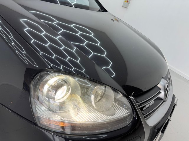 View our VOLKSWAGEN GOLF