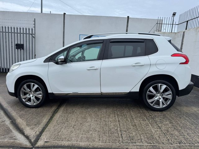 2016 Peugeot 2008 1.6L Feline 5dr - Photo 2