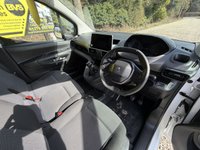 USED 2020 70 PEUGEOT PARTNER 1.2 1000 PureTech Professional Standard Panel Van 5dr Petrol Manual SWB Euro 6 (s/s) (110 ps) FULLY LOADED VERY RARE PETROL MODEL