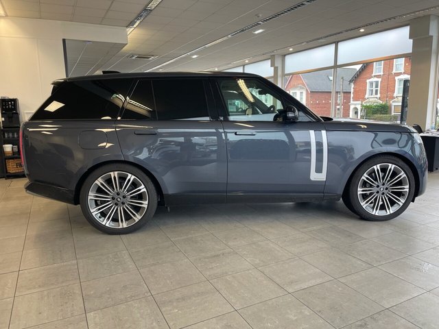 View our LAND ROVER RANGE ROVER