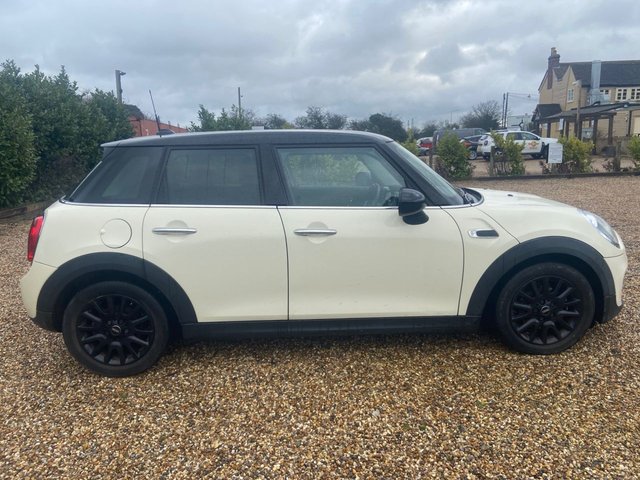 2015 MINI HATCH 1.5 Cooper Hatchback 5dr Petrol Auto Euro 6 (s/s) (136 ps) - Photo 8