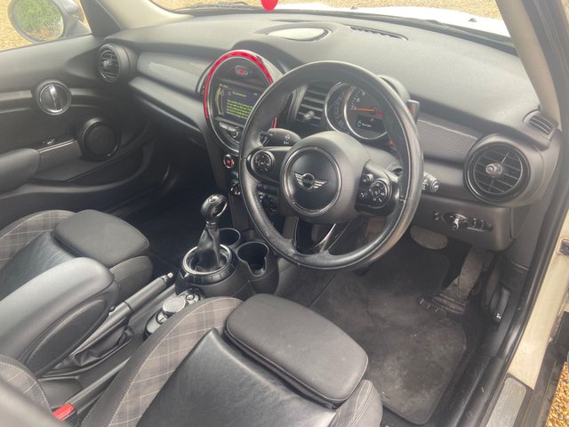 2015 MINI HATCH 1.5 Cooper Hatchback 5dr Petrol Auto Euro 6 (s/s) (136 ps) - Photo 9