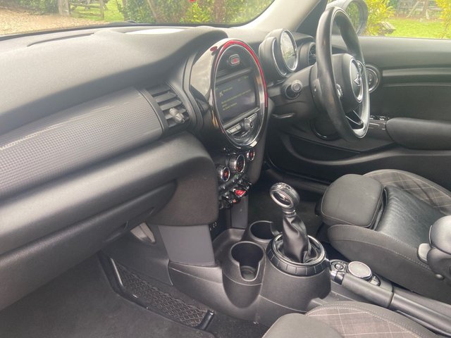 2015 MINI HATCH 1.5 Cooper Hatchback 5dr Petrol Auto Euro 6 (s/s) (136 ps) - Photo 10