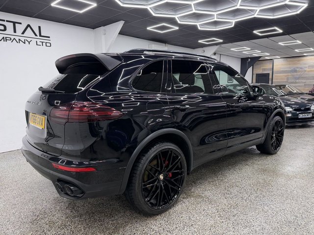 View our PORSCHE CAYENNE