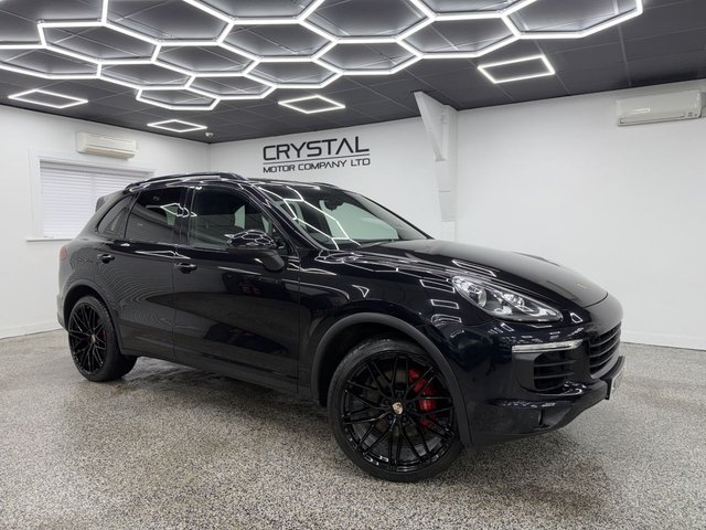 View our Porsche Cayenne range