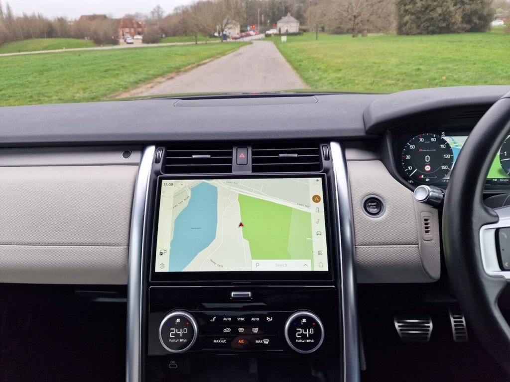 USED 2022 71 LAND ROVER DISCOVERY 3.0 D300 MHEV R-Dynamic HSE SUV 5dr Diesel Auto 4WD Euro 6 (s/s) (300 ps) FINANCE AVAILABLE