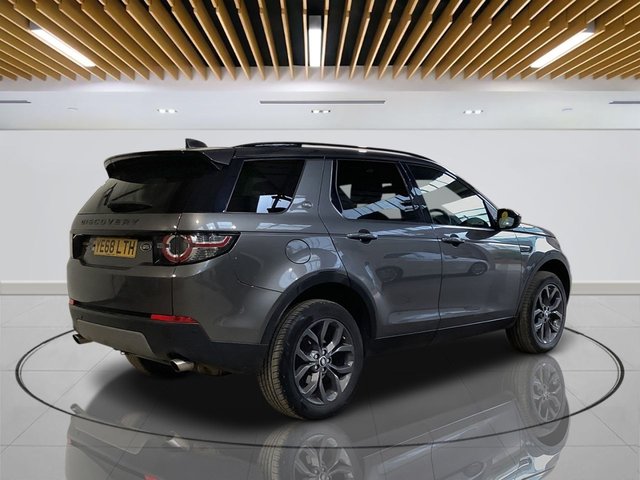 2019 Land Rover Discovery Sport 2L Landmark 5dr - Photo 8