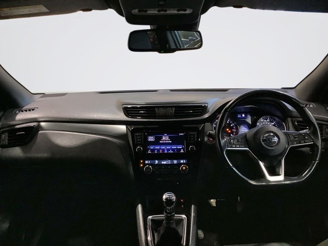 2020 Nissan Qashqai 1.3L N-Tec 5dr - Photo 3