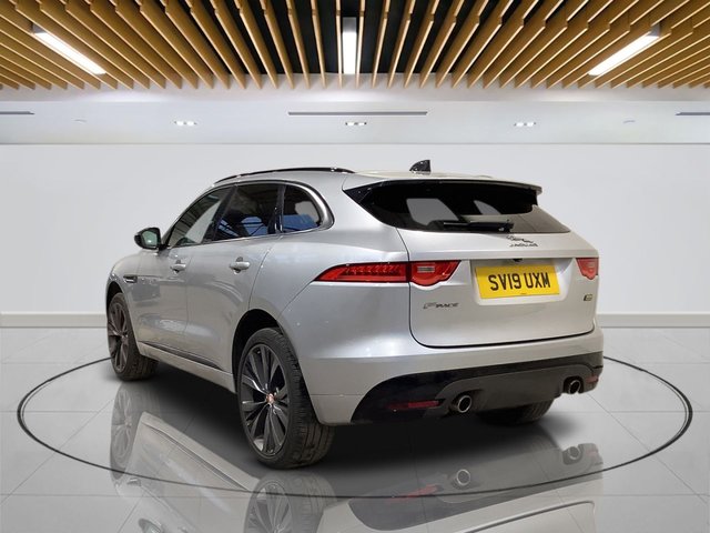 2019 Jaguar F-Pace 2L 300 Sport 5dr - Photo 6