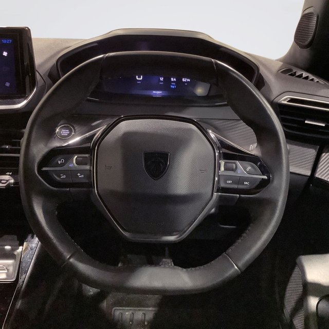 2023 Peugeot 2008 1.2L Allure 5dr - Photo 12