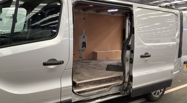 2019 Vauxhall Vivaro 1.6L Sportive 5dr - Photo 4