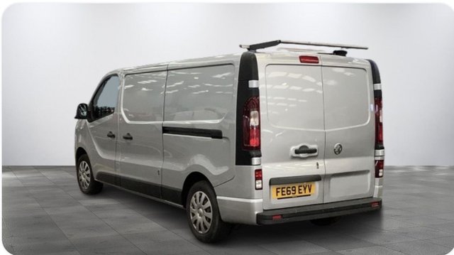 2019 Vauxhall Vivaro 1.6L Sportive 5dr - Photo 7