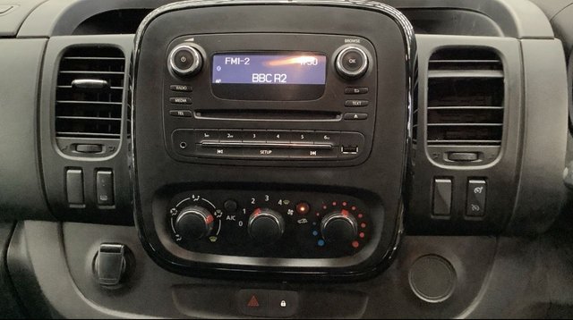 2019 Vauxhall Vivaro 1.6L Sportive 5dr - Photo 8