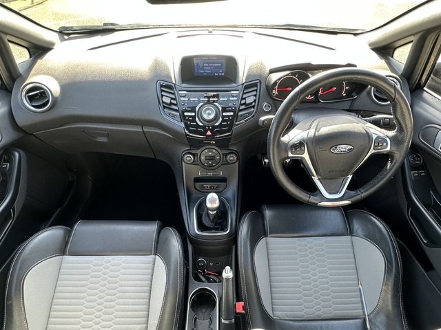 2016 FORD FIESTA - Photo 10