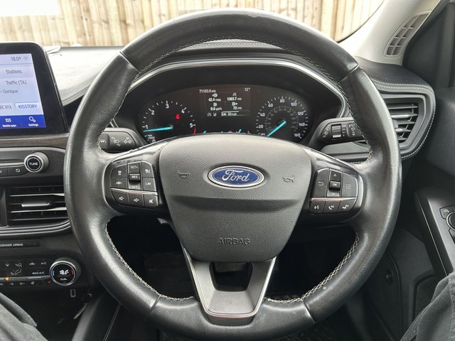 2020 FORD FOCUS - Photo 12