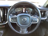 USED 2019 68 VOLVO V60 2.0 D4 Momentum Estate 5dr Diesel Auto Euro 6 (s/s) (190 ps) DRIVE MODE SELECTION