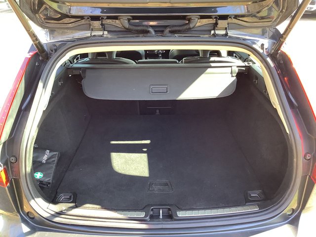 2019 VOLVO V60 - Photo 11