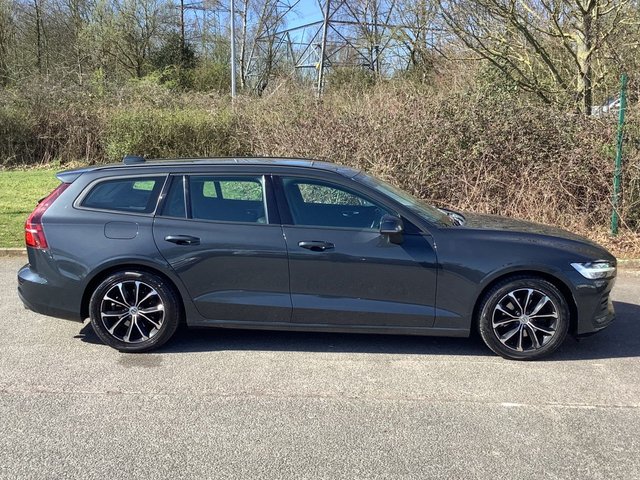 2019 VOLVO V60 - Photo 6