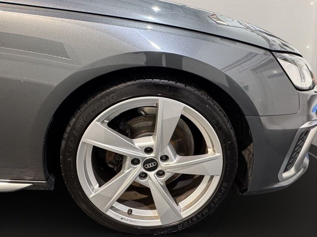 2022 Audi A4 2L S Line 4dr - Photo 8