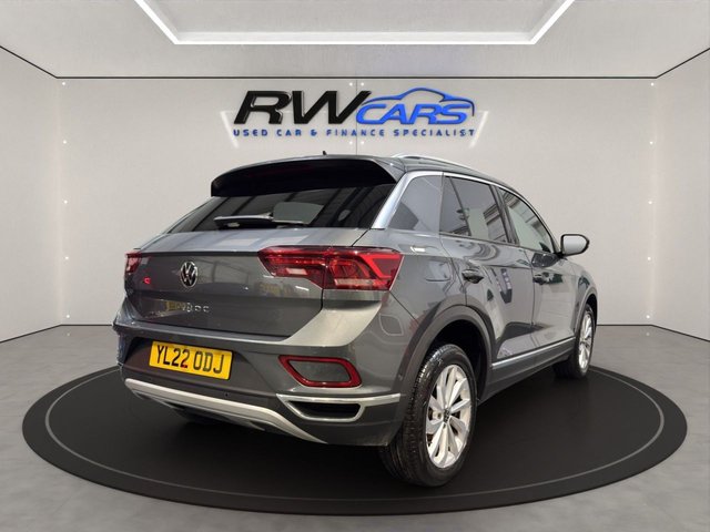 2022 Volkswagen T-Roc 1L Style 5dr - Photo 5
