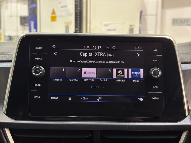 2022 Volkswagen T-Roc 1L Style 5dr - Photo 11