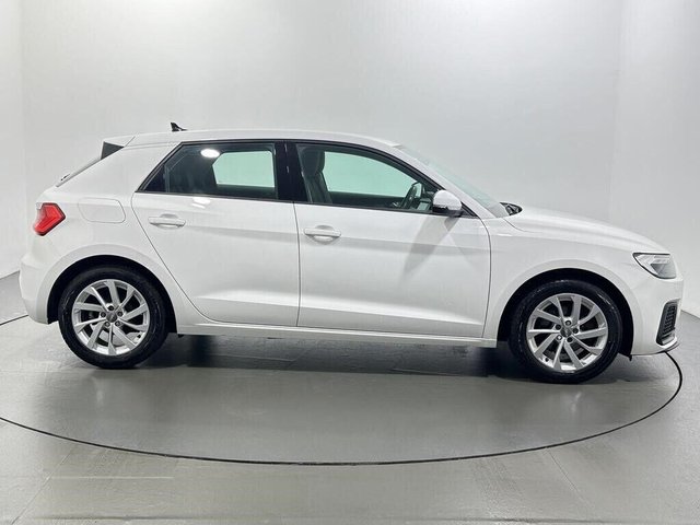 2020 Audi A1 - Photo 9