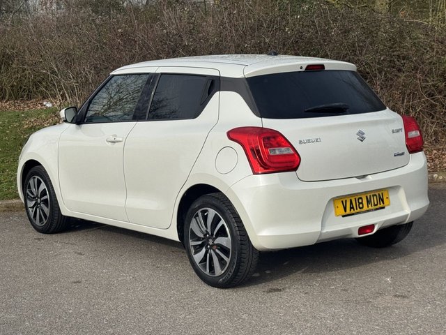 2018 SUZUKI SWIFT - Photo 3