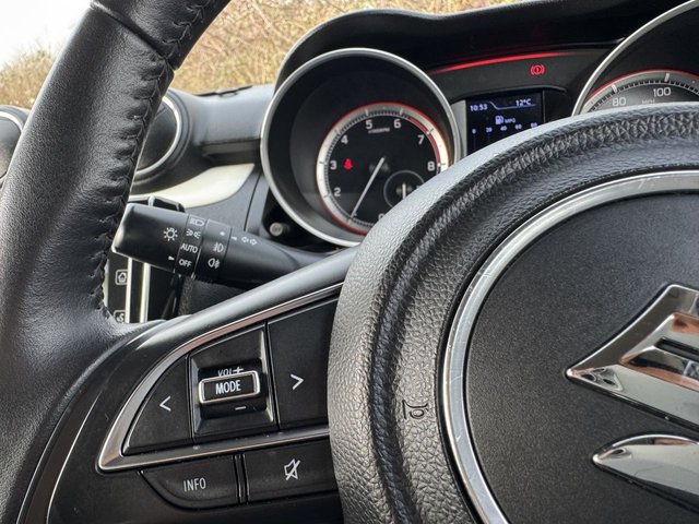 2018 SUZUKI SWIFT - Photo 11