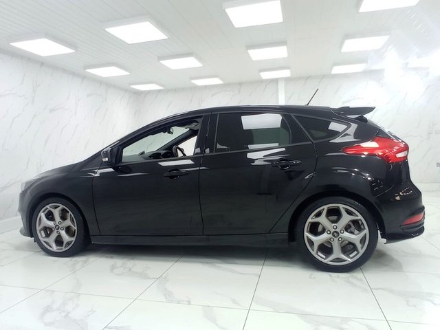 2018 Ford Focus 2L St-2 5dr - Photo 6