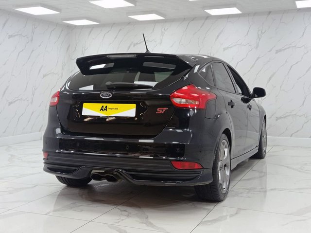 2018 Ford Focus 2L St-2 5dr - Photo 9