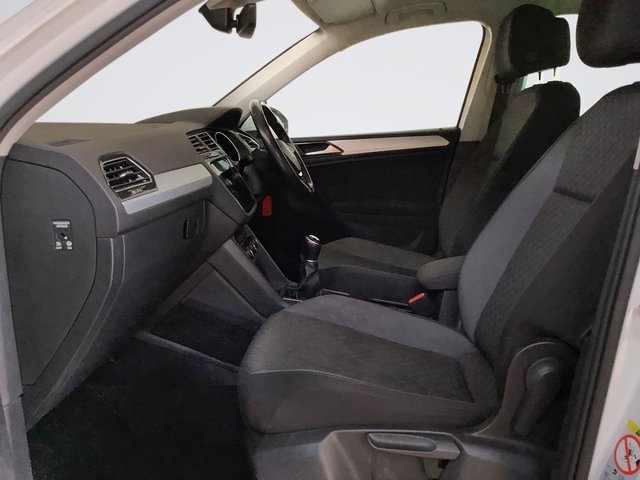2018 Volkswagen Tiguan 1.4L SE Navigation 5dr - Photo 10