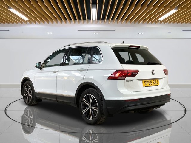 2018 Volkswagen Tiguan 1.4L SE Navigation 5dr - Photo 6