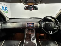 USED 2015 15 JAGUAR XF 2.2d Portfolio Sportbrake 5dr Diesel Auto Euro 5 (s/s) (200 ps) 