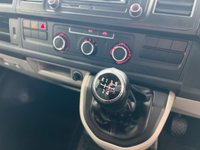 USED 2017 67 VOLKSWAGEN TRANSPORTER 2.0 TDI T28 BlueMotion Tech Startline CREW CAB (5 SEATER) Diesel Manual FWD LWB Euro 6 (s/s) (84 ps) 
