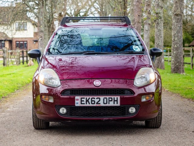 View our FIAT PUNTO
