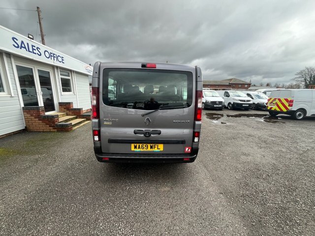 2019 Renault Trafic 2L Sport Nav 4dr - Photo 8