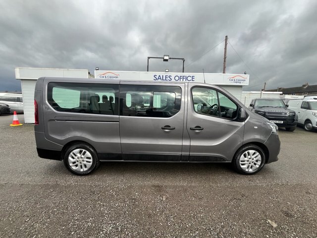 2019 Renault Trafic 2L Sport Nav 4dr - Photo 10