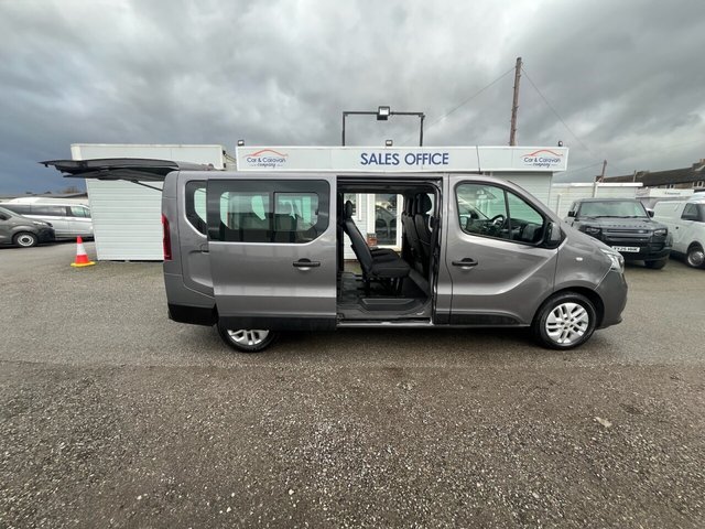 2019 Renault Trafic 2L Sport Nav 4dr - Photo 11
