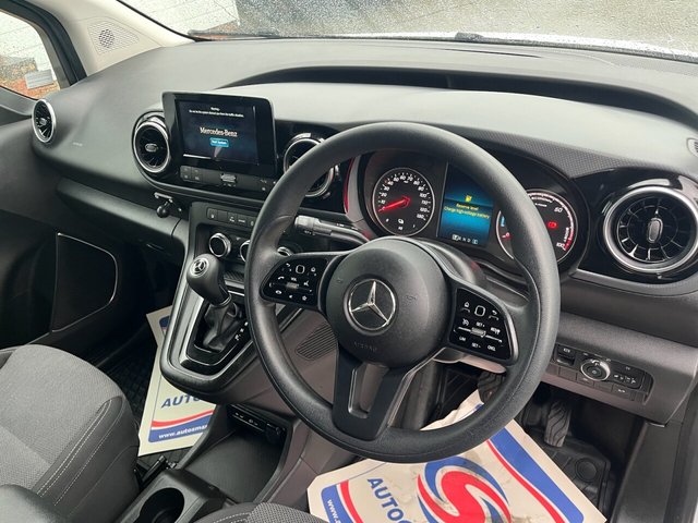 2024 Mercedes-Benz Ecitan - Photo 11