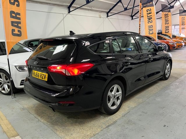 2018 Ford Focus - Photo 9