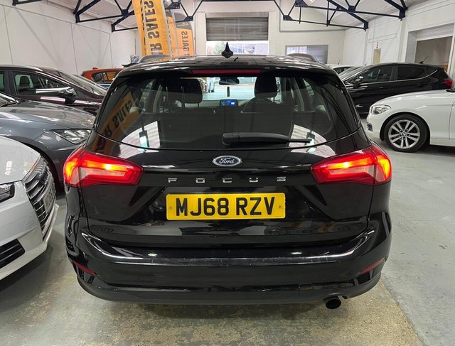 2018 Ford Focus - Photo 10