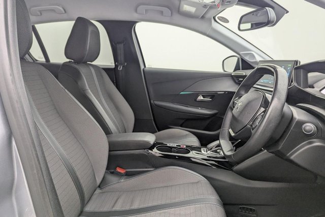 2021 Peugeot E-208 - Photo 3