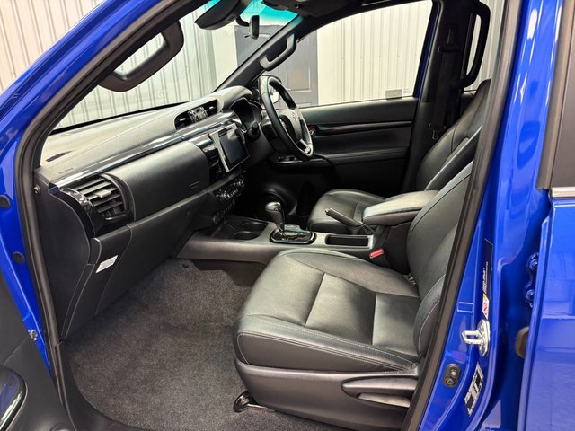 2018 TOYOTA HI-LUX 2018 2.4 D-4D 150 BHP INVINCIBLE X BLUE D/CAB PICKUP 4WD AUTOMATIC (EURO 6) - Photo 9