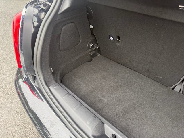 2020 MINI Hatch 1.5L Cooper Classic 3dr - Photo 10